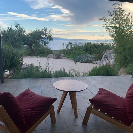 Zen Rocks Resort Kalianeika Экстерьер фото