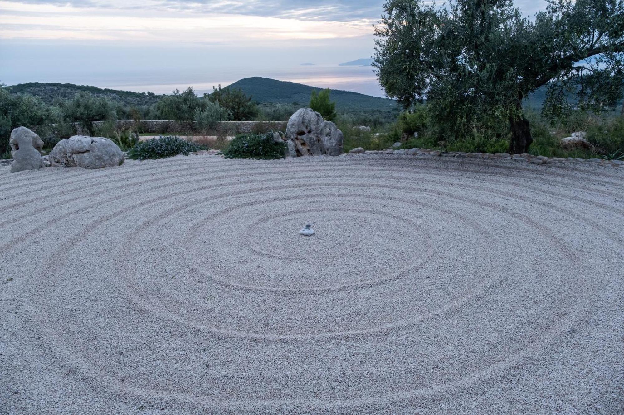 Zen Rocks Resort Kalianeika Экстерьер фото