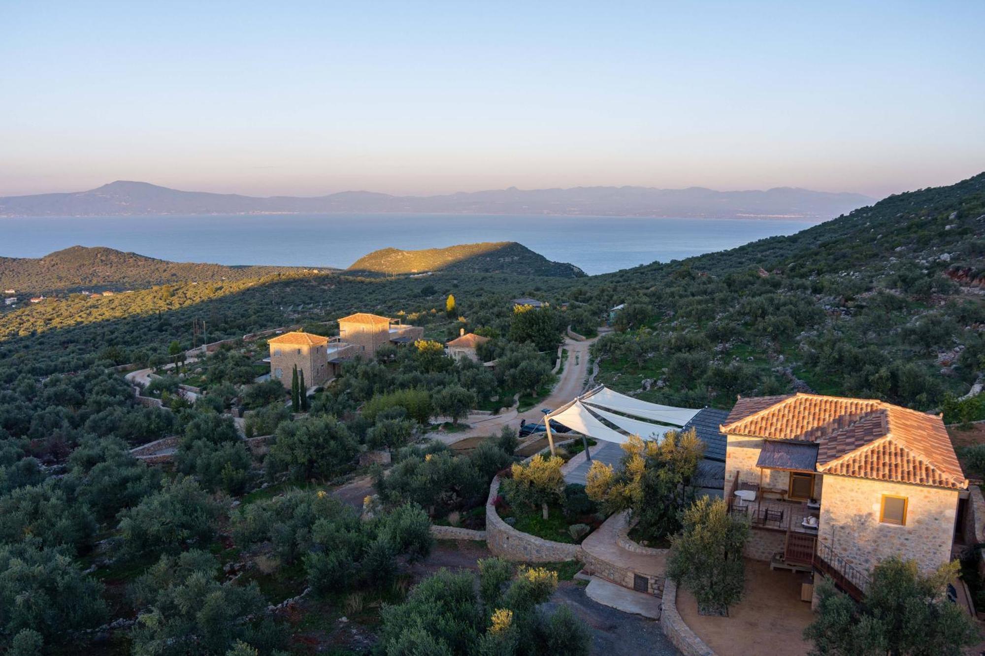 Zen Rocks Resort Kalianeika Экстерьер фото
