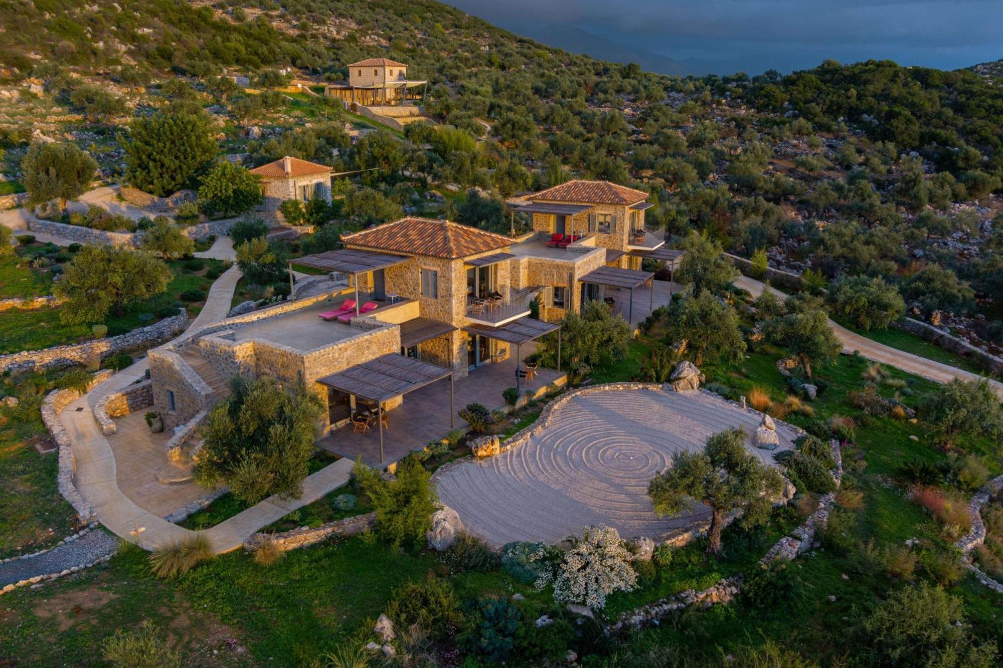 Zen Rocks Resort Kalianeika Экстерьер фото